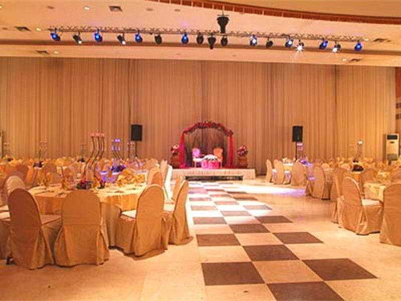 Quality Inn Tripoli Exterior foto